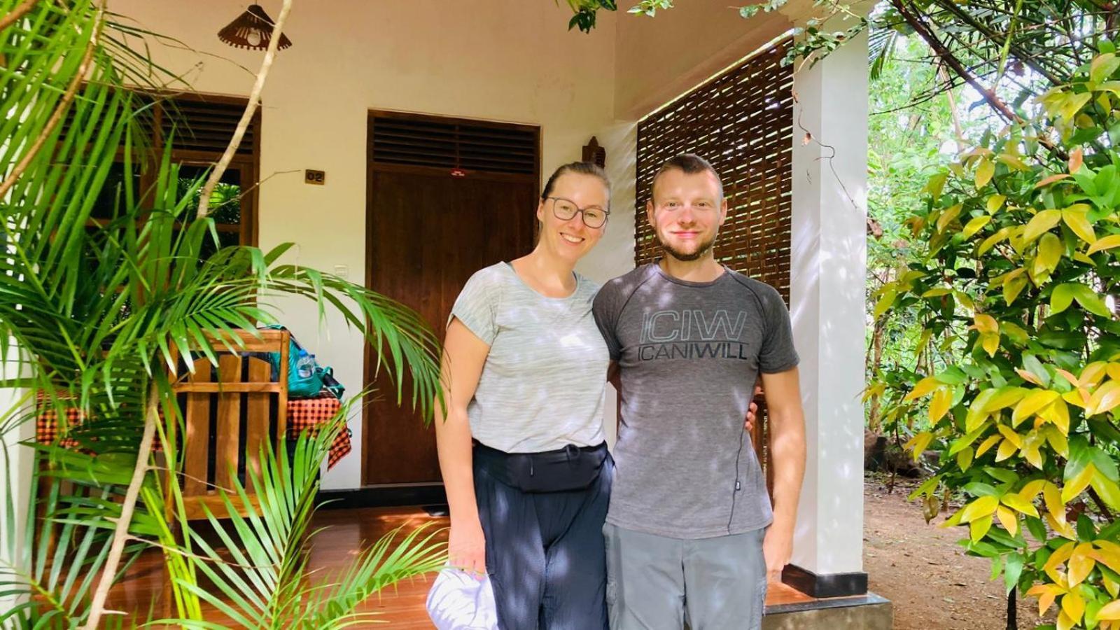 Woodholic Homestay 锡吉里亚 外观 照片
